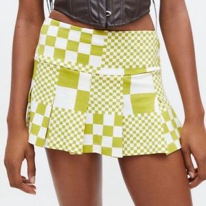 URBAN OUTFITTERS KNOELLE PLEATED MINI SKIRT